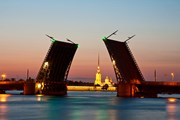 Санкт-Петербург возглавляет рейтинг романтичных направлений. // Yulia B, shutterstock