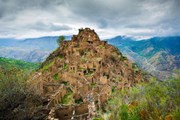 На маршруте туристы увидят старинные города и крепости. // worldkavkaz.ru