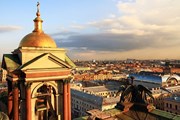Петербург - лидер рейтинга популярности на майские праздники. // LIUDMILA ERMOLENKO, shutterstock