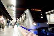 Поезд метро в Брюсселе // stib-mivb.be