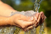 Власти обещают недопущения повторения прошлогодней ситуации с водой в Крыму. // SJ Travel Photo and Video, shutterstock.com