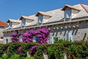 Гостей селят в старинных домах. // lemongardenhotel.com