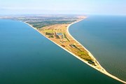 Коса Долгая, на которой оборудованы новые пляжные зоны. // anapacity.com
