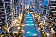 Бассейн комплекса Icon Brickell // starwoodhotels.com