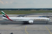 Самолет Emirates // Юрий Плохотниченко