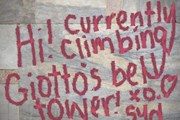 Туристам позволят оставлять на стенах цифровые надписи. // italia-ru.com