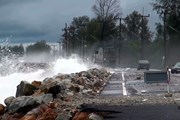 Ливни и наводнения - на островах Самуи и Панган. // thailand-news.ru