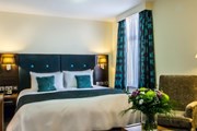 Номер в отеле Holiday Inn London - Kensington // ihg.com