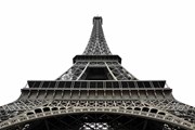 Персонал башни требует повышения зарплат. // jaroslava V, shutterstock