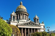 Исаакиевский собор - одна из самых посещаемых достопримечательностей Санкт-Петербурга. // Valeri Potapova, shutterstock