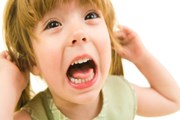 Дети, которые не мешают посетителям ресторана, принесут своим родителям скидку. // positiveparentingsolutions.com