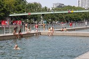 Бесплатные бассейны будут открыты до 10 сентября. // The Local