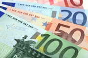 Чаще всего фальшивомонетчики подделывают 50 евро. // Maryna Pleshkun, shutterstock