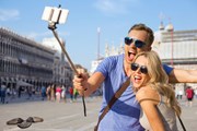Более миллиарда человек ежегодно отправляются в путешествие. // Kaspars Grinvalds, shutterstock