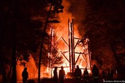 Башня Гёте сгорела дотла. // DPA