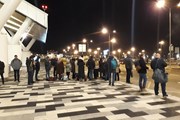 Очередь на маршрутку в аэропорту Ростова // Юрий Плохотниченко
