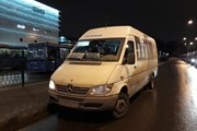 Маршрутка 949 на новой остановке // Юрий Плохотниченко