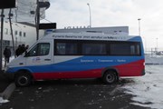 Микроавтобус на автостанции аэропорта Самары // Юрий Плохотниченко