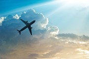 Авиатарифы снижаются вслед за курсом евро. // ipopba, istockphoto.com