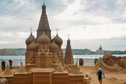 Копия знаменитого храма с острова Кижи, созданная из песка. // vk.com/sandfestspb