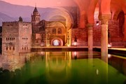 Дворец Альгамбра приглашает туристов после захода солнца. // alhambra.org