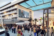 В Магалуфе можно поплавать над головами прохожих. // melia.com