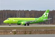 Embraer 170 "Сибири" в Нижнем Новгороде // Юрий Плохотниченко