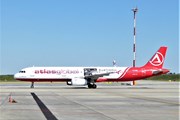 Самолет AtlasGlobal // Юрий Плохотниченко