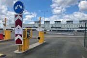 Новая парковка стоит 600 рублей в сутки. // ООО "Воздушные Ворота Северной Столицы"