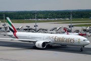 Самолет Emirates // Юрий Плохотниченко