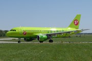 Самолет "Сибири" (S7 Airlines) // Юрий Плохотниченко
